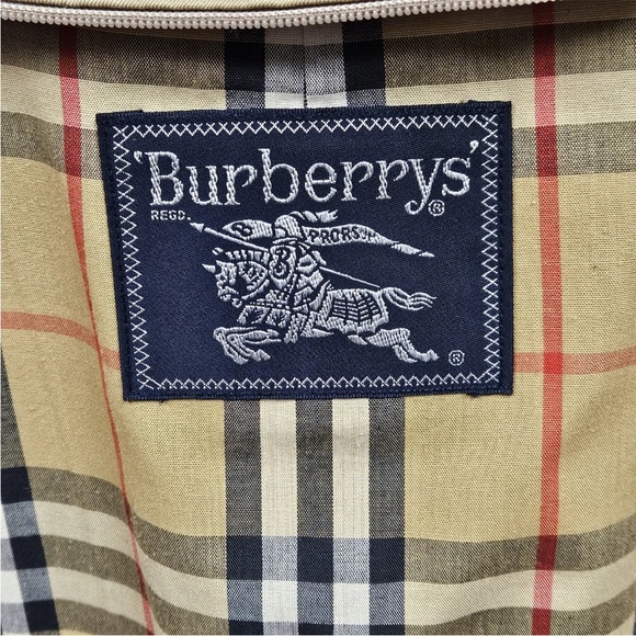 Burberry Tan Trench Coat Unisex Women Medium/ Men size small - Picture 10 of 12